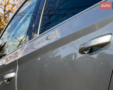 Сірий Шкода Суперб, об'ємом двигуна 1.97 л та пробігом 163 тис. км за 27300 $, фото 61 на Automoto.ua