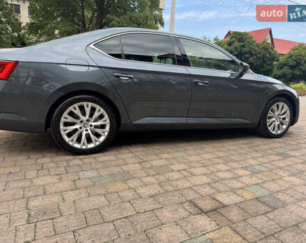 Серый Шкода Суперб, объемом двигателя 1.97 л и пробегом 215 тыс. км за 25699 $, фото 19 на Automoto.ua