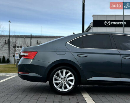 Серый Шкода Суперб, объемом двигателя 2 л и пробегом 218 тыс. км за 19999 $, фото 25 на Automoto.ua