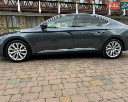 Серый Шкода Суперб, объемом двигателя 2 л и пробегом 215 тыс. км за 25400 $, фото 10 на Automoto.ua