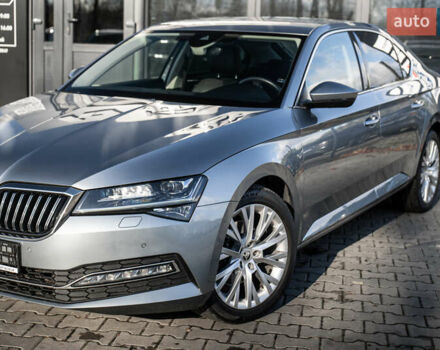 Серый Шкода Суперб, объемом двигателя 1.97 л и пробегом 164 тыс. км за 27700 $, фото 2 на Automoto.ua