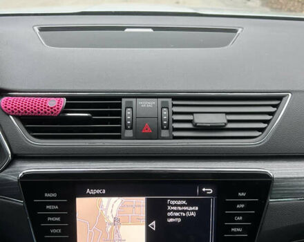 Сірий Шкода Суперб, об'ємом двигуна 1.97 л та пробігом 178 тис. км за 28800 $, фото 98 на Automoto.ua