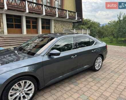 Серый Шкода Суперб, объемом двигателя 1.97 л и пробегом 215 тыс. км за 25699 $, фото 6 на Automoto.ua