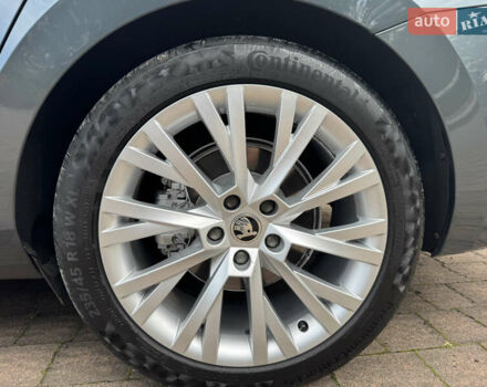 Серый Шкода Суперб, объемом двигателя 2 л и пробегом 215 тыс. км за 25400 $, фото 31 на Automoto.ua