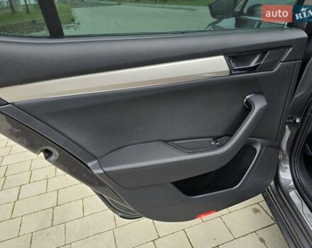 Сірий Шкода Суперб, об'ємом двигуна 1.97 л та пробігом 172 тис. км за 31300 $, фото 39 на Automoto.ua