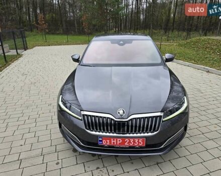 Сірий Шкода Суперб, об'ємом двигуна 1.97 л та пробігом 172 тис. км за 31300 $, фото 4 на Automoto.ua
