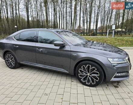 Сірий Шкода Суперб, об'ємом двигуна 1.97 л та пробігом 171 тис. км за 32500 $, фото 23 на Automoto.ua