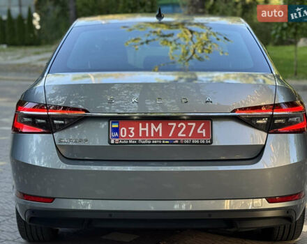 Сірий Шкода Суперб, об'ємом двигуна 2 л та пробігом 198 тис. км за 27999 $, фото 149 на Automoto.ua