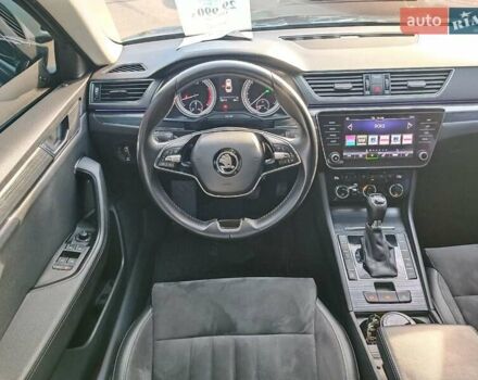 Серый Шкода Суперб, объемом двигателя 2 л и пробегом 139 тыс. км за 29990 $, фото 15 на Automoto.ua