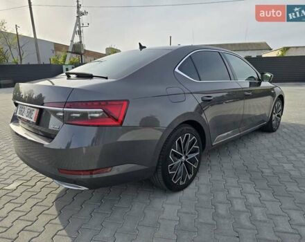 Шкода Суперб 2021 у Ковель на Automoto.ua Сірий Шкода Суперб, об'ємом двигуна 1.97 л та пробігом 171 тис. км за 31900 $, фото 16 на Automoto.ua