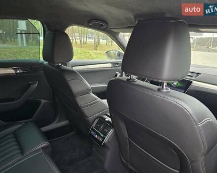 Сірий Шкода Суперб, об'ємом двигуна 1.97 л та пробігом 171 тис. км за 32500 $, фото 51 на Automoto.ua