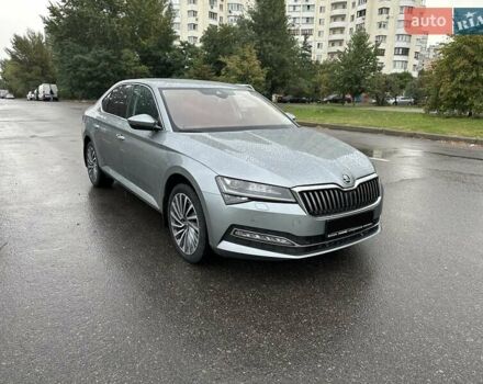 Серый Шкода Суперб, объемом двигателя 1.98 л и пробегом 55 тыс. км за 30900 $, фото 1 на Automoto.ua