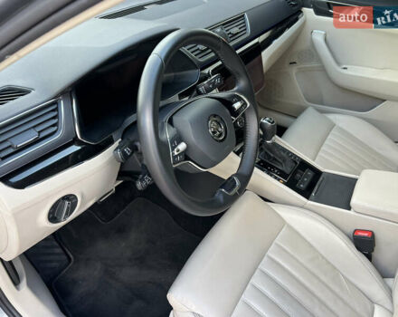 Серый Шкода Суперб, объемом двигателя 1.97 л и пробегом 202 тыс. км за 26999 $, фото 48 на Automoto.ua