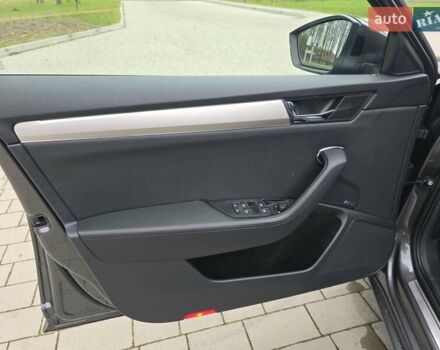 Сірий Шкода Суперб, об'ємом двигуна 1.97 л та пробігом 172 тис. км за 31300 $, фото 31 на Automoto.ua