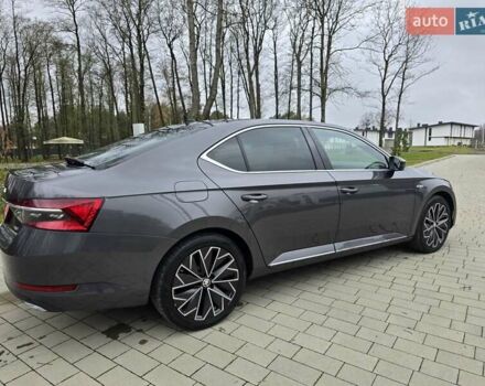 Сірий Шкода Суперб, об'ємом двигуна 1.97 л та пробігом 171 тис. км за 32500 $, фото 21 на Automoto.ua