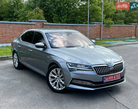 Серый Шкода Суперб, объемом двигателя 1.97 л и пробегом 202 тыс. км за 26999 $, фото 16 на Automoto.ua