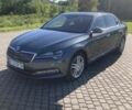Серый Шкода Суперб, объемом двигателя 1.97 л и пробегом 155 тыс. км за 33000 $, фото 1 на Automoto.ua