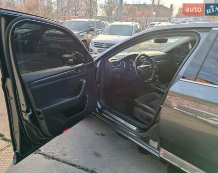 Серый Шкода Суперб, объемом двигателя 2 л и пробегом 139 тыс. км за 29990 $, фото 19 на Automoto.ua