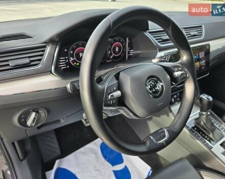 Шкода Суперб 2021 у Ковель на Automoto.ua Сірий Шкода Суперб, об'ємом двигуна 1.97 л та пробігом 171 тис. км за 31900 $, фото 39 на Automoto.ua