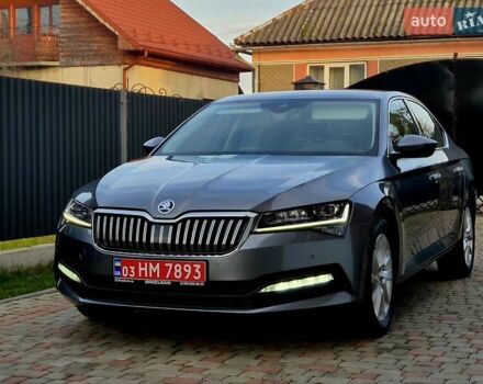 Серый Шкода Суперб, объемом двигателя 1.97 л и пробегом 187 тыс. км за 26800 $, фото 1 на Automoto.ua