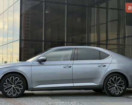 Серый Шкода Суперб, объемом двигателя 2 л и пробегом 208 тыс. км за 28900 $, фото 23 на Automoto.ua