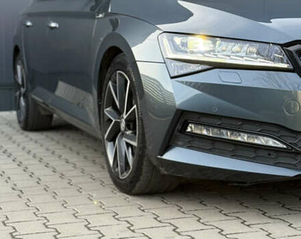 Серый Шкода Суперб, объемом двигателя 2 л и пробегом 198 тыс. км за 29500 $, фото 13 на Automoto.ua