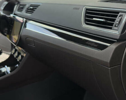 Серый Шкода Суперб, объемом двигателя 2 л и пробегом 208 тыс. км за 28900 $, фото 44 на Automoto.ua