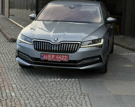 Серый Шкода Суперб, объемом двигателя 2 л и пробегом 208 тыс. км за 28900 $, фото 7 на Automoto.ua