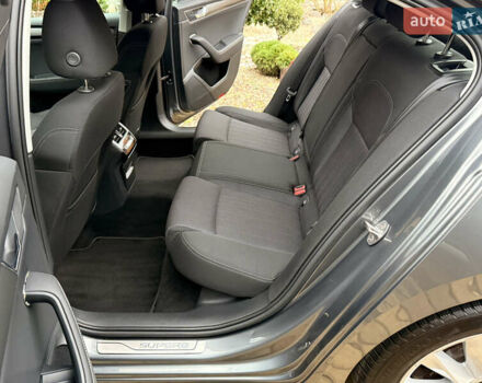 Сірий Шкода Суперб, об'ємом двигуна 1.97 л та пробігом 170 тис. км за 28500 $, фото 26 на Automoto.ua