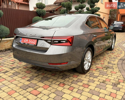 Сірий Шкода Суперб, об'ємом двигуна 1.97 л та пробігом 170 тис. км за 28500 $, фото 8 на Automoto.ua