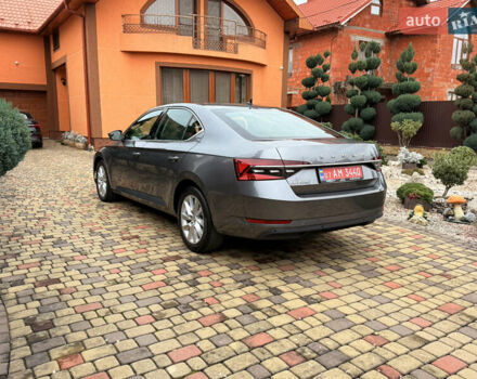 Сірий Шкода Суперб, об'ємом двигуна 1.97 л та пробігом 170 тис. км за 28500 $, фото 11 на Automoto.ua