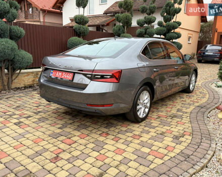 Сірий Шкода Суперб, об'ємом двигуна 1.97 л та пробігом 170 тис. км за 28500 $, фото 7 на Automoto.ua