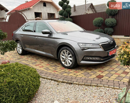 Сірий Шкода Суперб, об'ємом двигуна 1.97 л та пробігом 170 тис. км за 28500 $, фото 4 на Automoto.ua