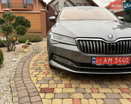 Сірий Шкода Суперб, об'ємом двигуна 1.97 л та пробігом 170 тис. км за 28500 $, фото 16 на Automoto.ua