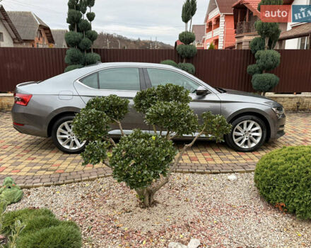 Сірий Шкода Суперб, об'ємом двигуна 1.97 л та пробігом 170 тис. км за 28500 $, фото 6 на Automoto.ua