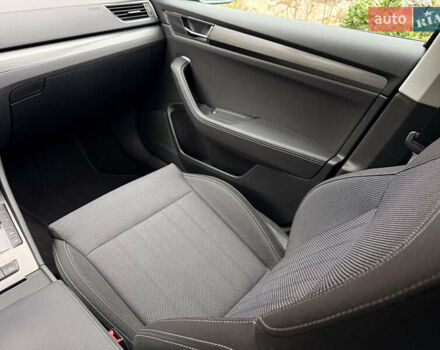 Сірий Шкода Суперб, об'ємом двигуна 1.97 л та пробігом 170 тис. км за 28500 $, фото 50 на Automoto.ua