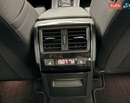 Сірий Шкода Суперб, об'ємом двигуна 1.97 л та пробігом 170 тис. км за 28500 $, фото 48 на Automoto.ua