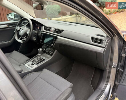 Сірий Шкода Суперб, об'ємом двигуна 1.97 л та пробігом 170 тис. км за 28500 $, фото 33 на Automoto.ua