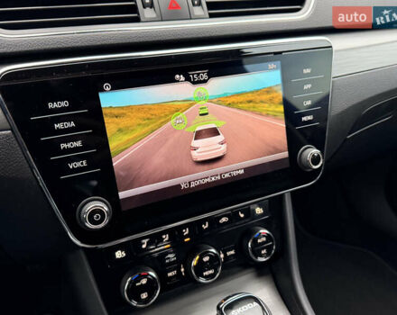 Сірий Шкода Суперб, об'ємом двигуна 1.97 л та пробігом 170 тис. км за 28500 $, фото 42 на Automoto.ua