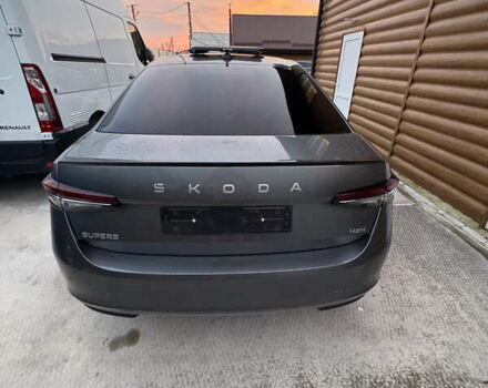 Серый Шкода Суперб, объемом двигателя 1.98 л и пробегом 15 тыс. км за 52000 $, фото 1 на Automoto.ua