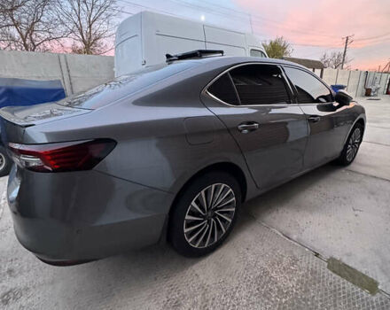 Серый Шкода Суперб, объемом двигателя 1.98 л и пробегом 15 тыс. км за 52000 $, фото 2 на Automoto.ua