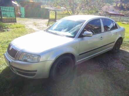 Шкода Суперб 2002 у Верховине на Automoto.ua Сірий Шкода Суперб, об'ємом двигуна 1.9 л та пробігом 302 тис. км за 3700 $, фото 1 на Automoto.ua