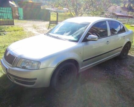 Шкода Суперб 2002 у Верховине на Automoto.ua Сірий Шкода Суперб, об'ємом двигуна 1.9 л та пробігом 302 тис. км за 3700 $, фото 1 на Automoto.ua