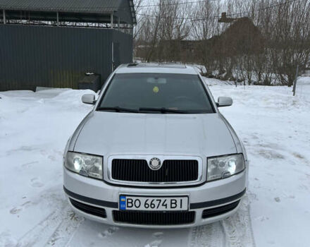 Серый Шкода Суперб, объемом двигателя 2.5 л и пробегом 360 тыс. км за 4200 $, фото 1 на Automoto.ua