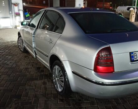 Серый Шкода Суперб, объемом двигателя 0 л и пробегом 300 тыс. км за 3999 $, фото 1 на Automoto.ua