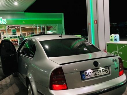 Шкода Суперб 2002 в Мукачеве на Automoto.ua Серый Шкода Суперб, объемом двигателя 2.5 л и пробегом 292 тыс. км за 4600 $, фото 1 на Automoto.ua