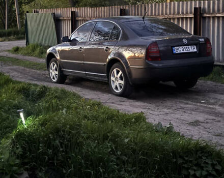 Серый Шкода Суперб, объемом двигателя 1.9 л и пробегом 320 тыс. км за 4000 $, фото 1 на Automoto.ua