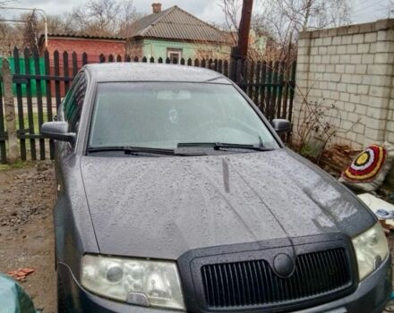 Серый Шкода Суперб, объемом двигателя 0 л и пробегом 300 тыс. км за 2800 $, фото 1 на Automoto.ua