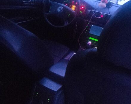 Сірий Шкода Суперб, об'ємом двигуна 2.5 л та пробігом 38 тис. км за 4800 $, фото 1 на Automoto.ua