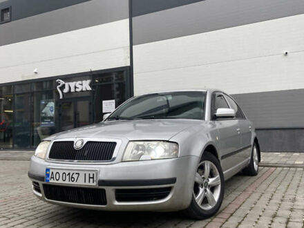 Серый Шкода Суперб, объемом двигателя 2 л и пробегом 300 тыс. км за 2899 $, фото 1 на Automoto.ua